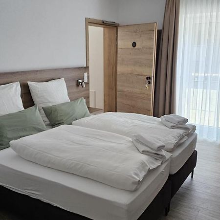 Landhotel Imhof Neuhof  Екстер'єр фото