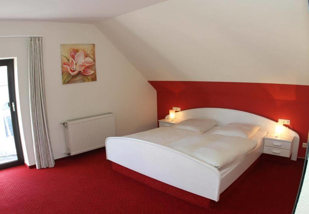 Landhotel Imhof Neuhof  Екстер'єр фото